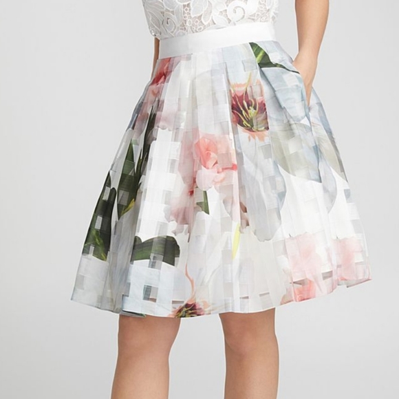 🍒NWT🍒 TED BAKER BURNOUT FLARED SKIRT - Picture 2 of 6